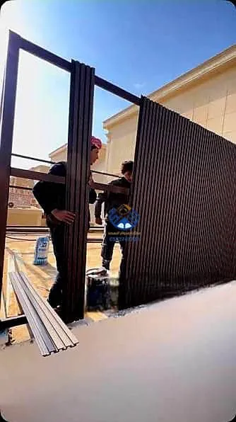 مميزات ساتر بديل خشب للحوش سواتر بلاستيك مودرن - مظلات وسواتر مؤسسة النهضه